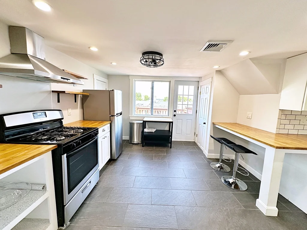 1 bed, 1 bath apartment for rent at 40 W Eagle St Unit 3, East Boston — photo 12 of 20