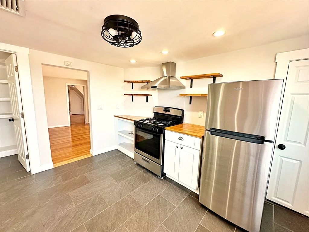 1 bed, 1 bath apartment for rent at 40 W Eagle St Unit 3, East Boston — photo 16 of 20