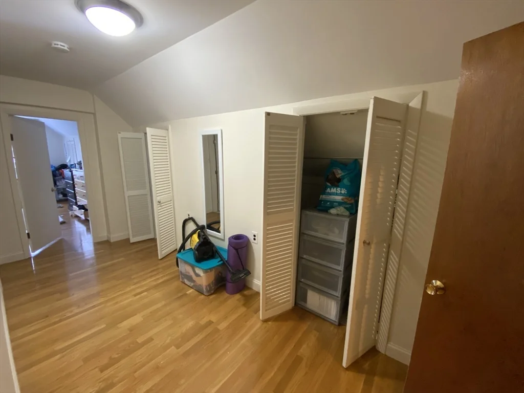 4 bed, 2 bath apartment for rent at 40 Walker Unit 1, Davis Square — photo 19 of 26