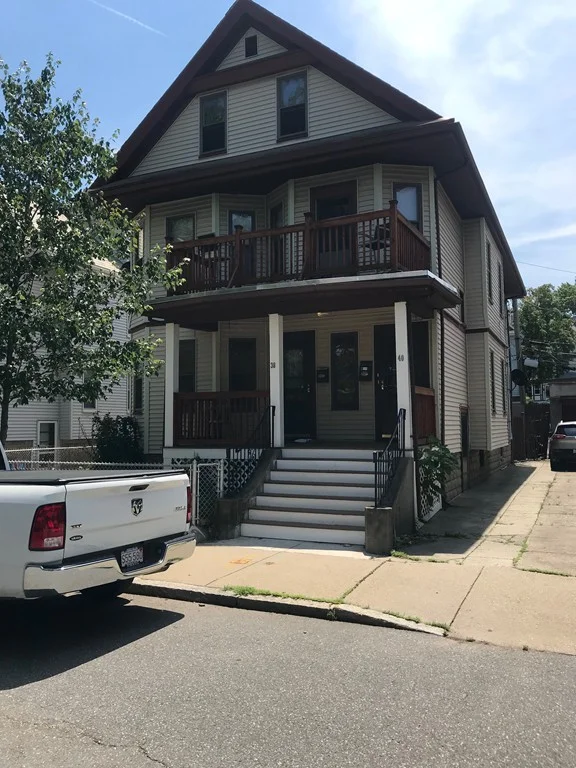 4 bed, 2 bath apartment for rent at 40 Walker Unit 1, Davis Square — photo 1 of 26