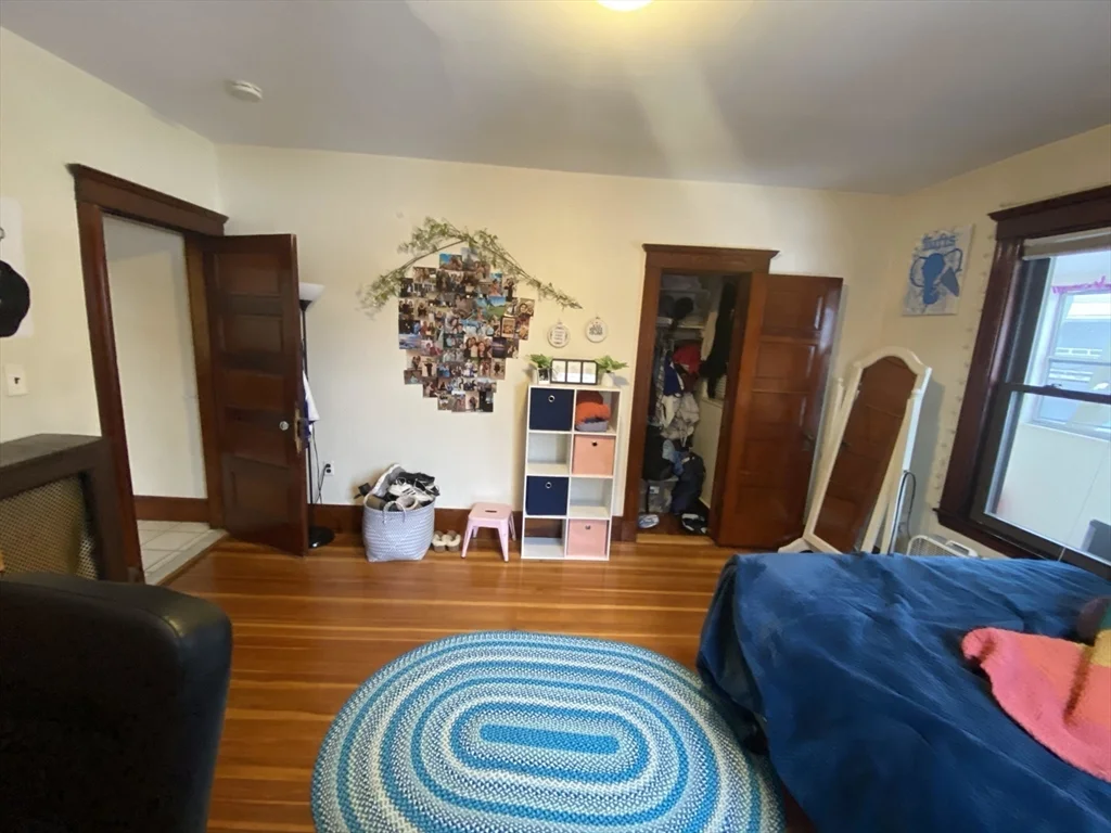4 bed, 2 bath apartment for rent at 40 Walker Unit 1, Davis Square — photo 10 of 26