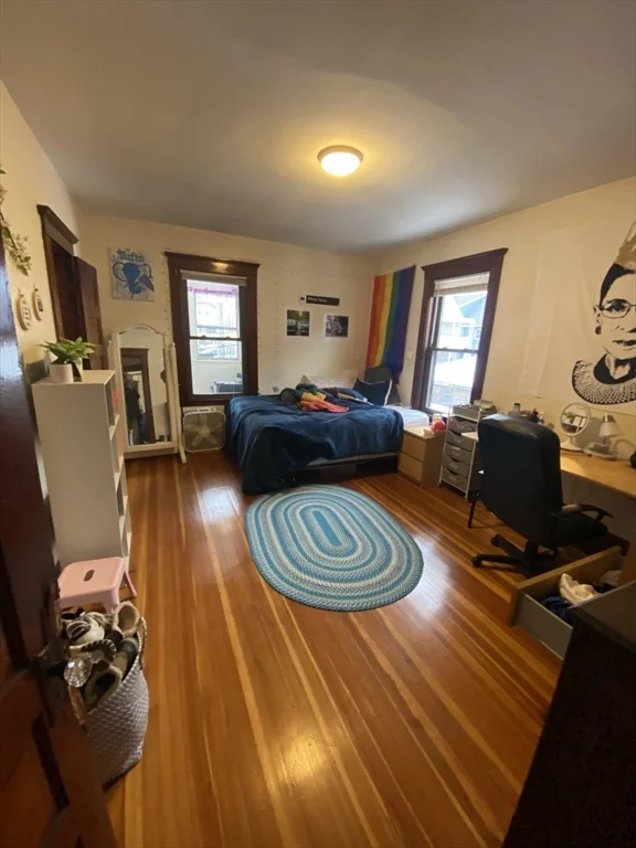 4 bed, 2 bath apartment for rent at 40 Walker Unit 1, Davis Square — photo 11 of 26