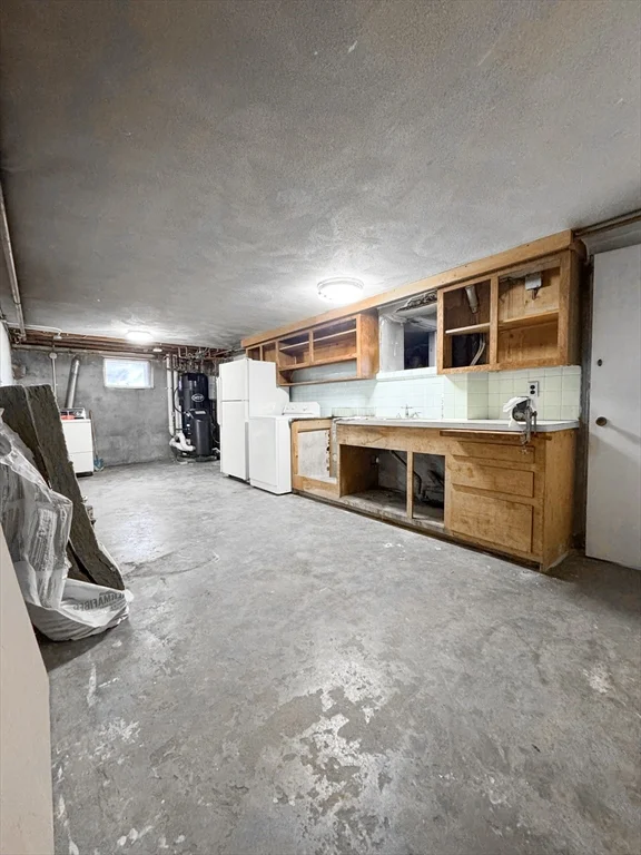 3 bed, 1 bath apartment for rent at 40 Walter St Unit 1, East Lynn — photo 34 of 40