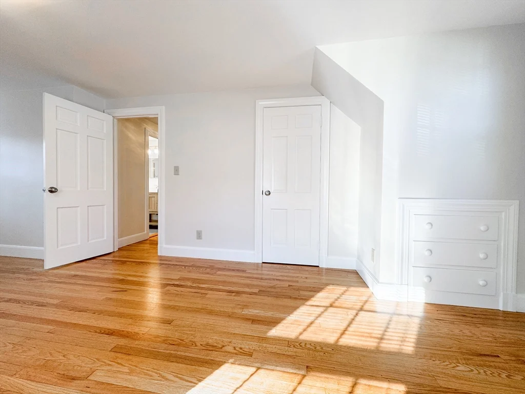 3 bed, 1 bath apartment for rent at 40 Walter St Unit 1, East Lynn — photo 28 of 40