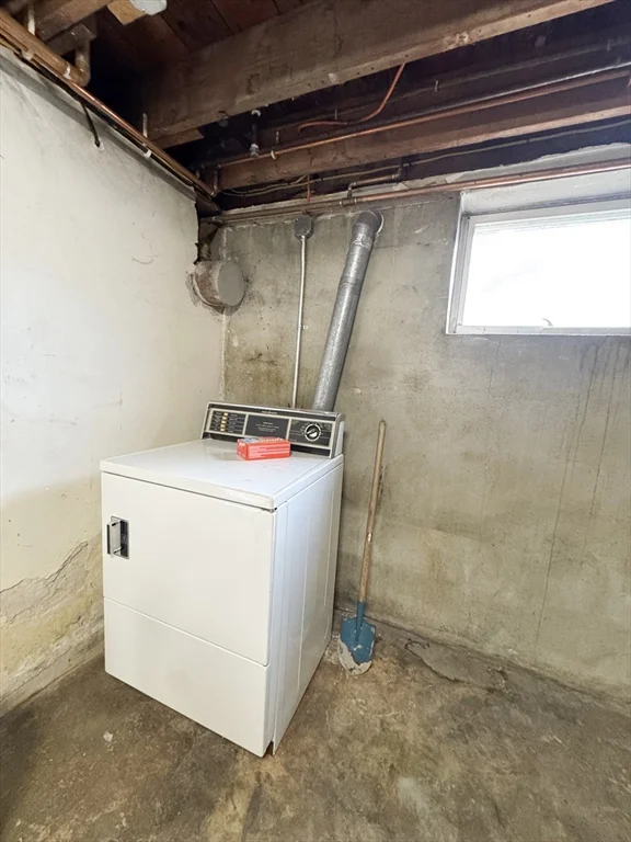 3 bed, 1 bath apartment for rent at 40 Walter St Unit 1, East Lynn — photo 32 of 40