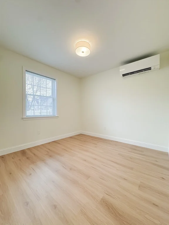 2 bed, 1 bath apartment for rent at 40 Walter St Unit A, East Lynn — photo 4 of 25