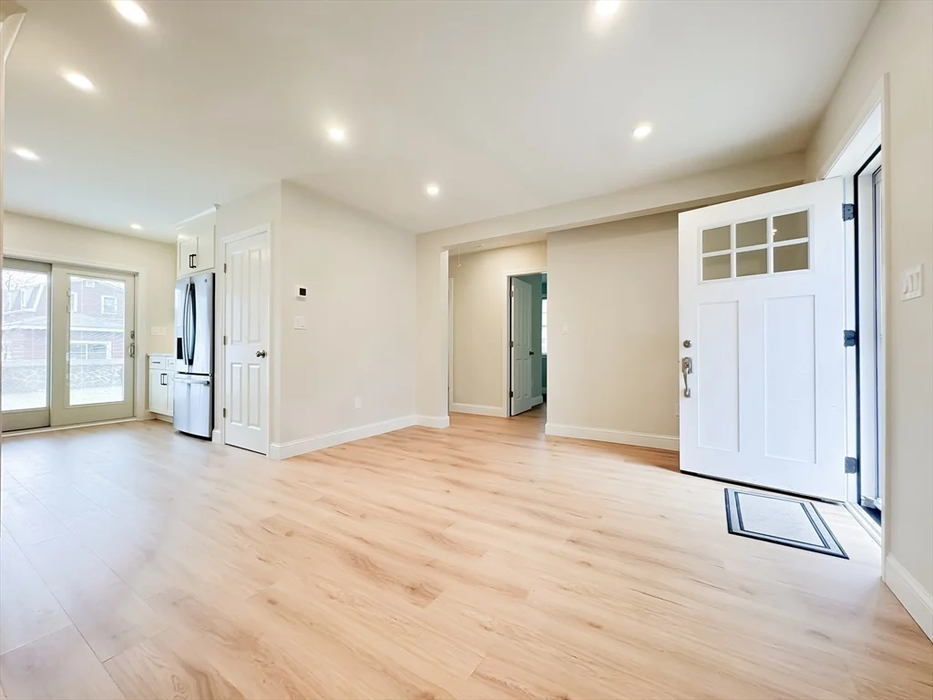 2 bed, 1 bath apartment for rent at 40 Walter St Unit A, East Lynn
