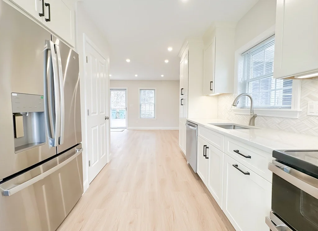2 bed, 1 bath apartment for rent at 40 Walter St Unit A, East Lynn — photo 17 of 25
