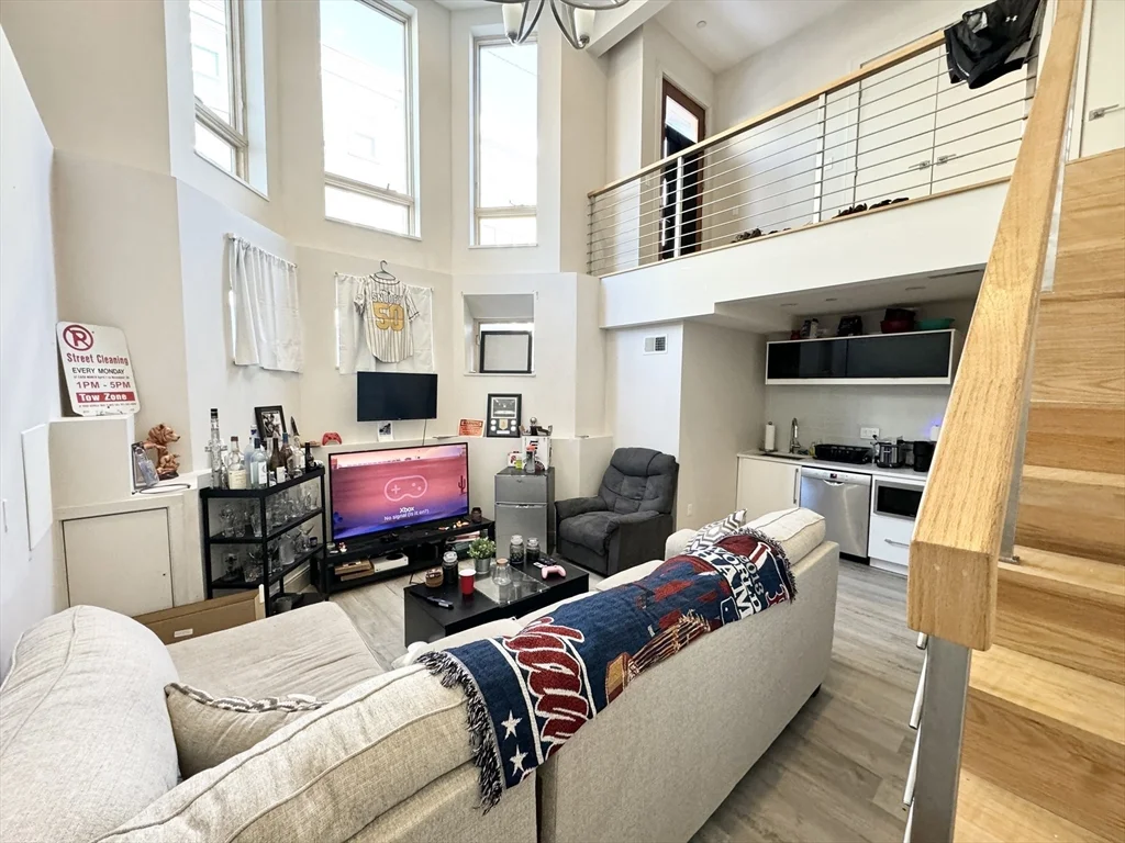 4 bed, 3 bath apartment for rent at 40 Washburn Unit 1, Dorchester — photo 3 of 16