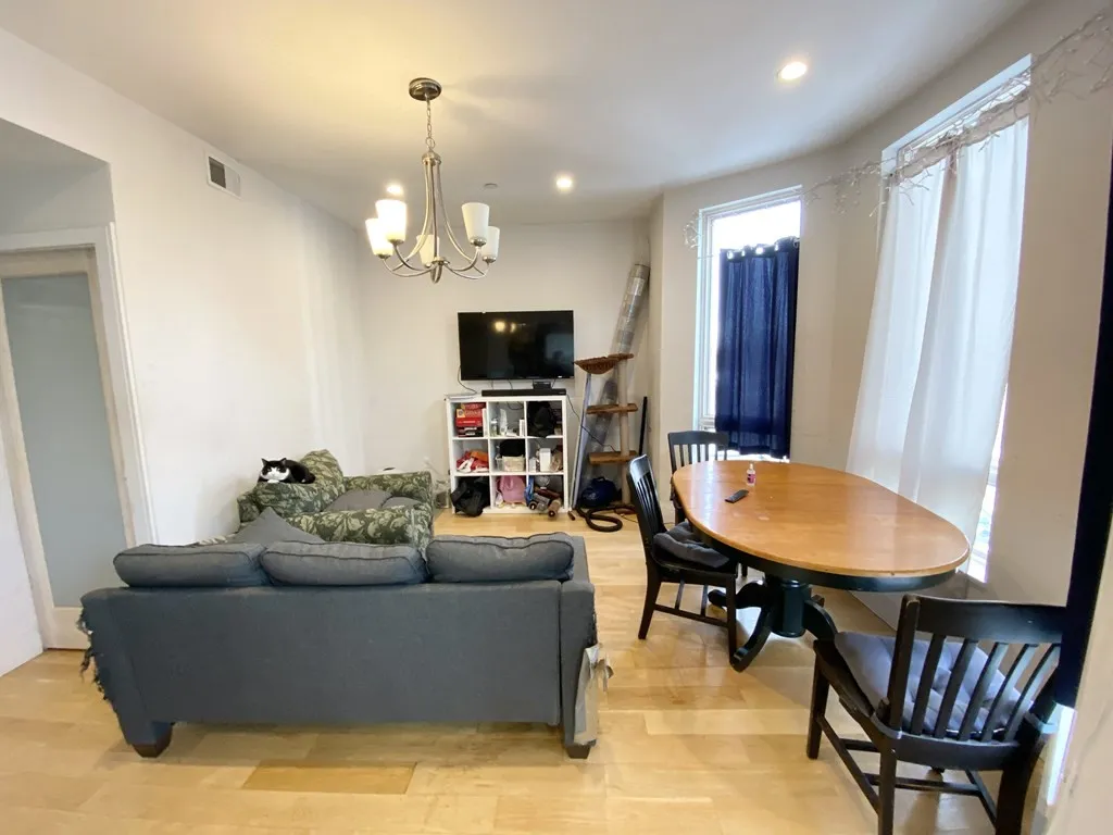 4 bed, 2 bath apartment for rent at 40 Washburn Unit 2, Dorchester — photo 4 of 12