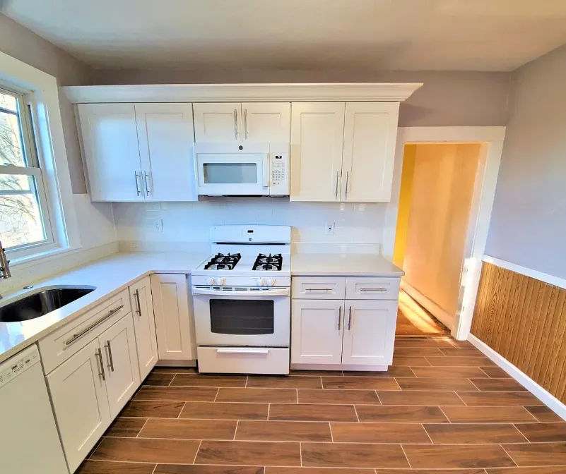 3 bed, 1 bath apartment for rent at 40 Waterhouse St Unit 3, West Somerville — photo 4 of 16