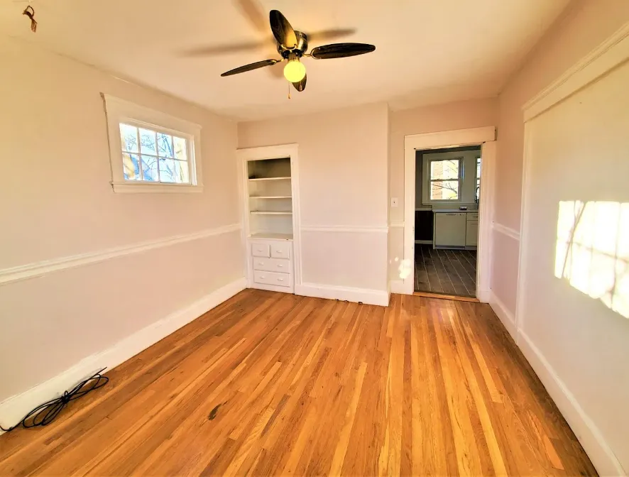 3 bed, 1 bath apartment for rent at 40 Waterhouse St Unit 3, West Somerville — photo 3 of 16