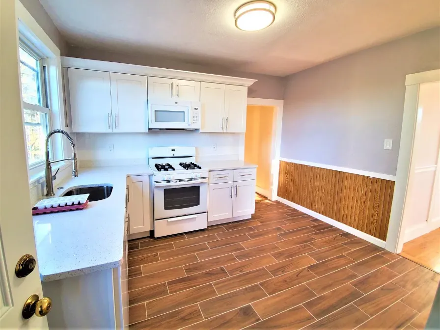 3 bed, 1 bath apartment for rent at 40 Waterhouse St Unit 3, West Somerville — photo 5 of 16