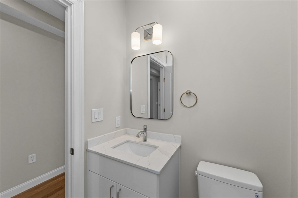 4 bed, 3 bath apartment for rent at 40 Waverly Unit 2, Brighton — photo 14 of 16