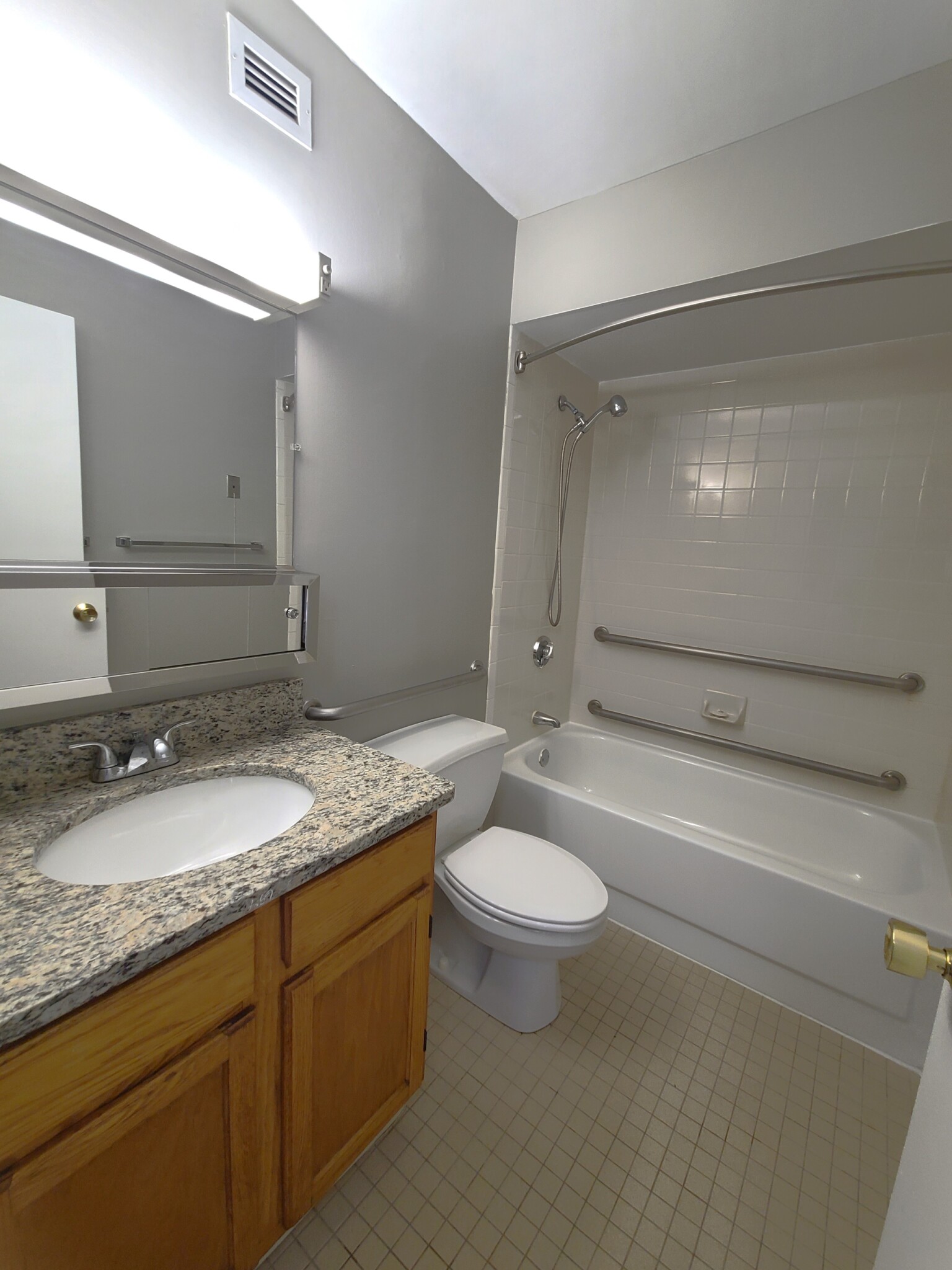 1 bed, 1 bath apartment for rent at 40 Westwind Rd Unit 657, Dorchester — photo 9 of 13
