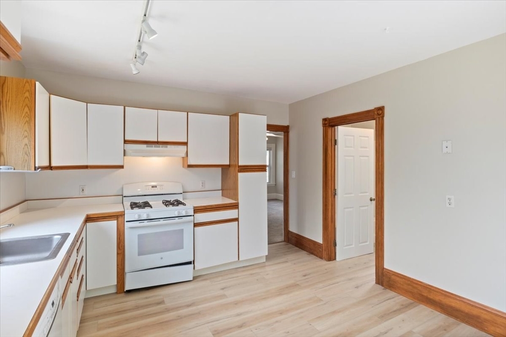 2 bed, 1 bath apartment for rent at 40 Whitehall St Unit 2, East Dedham — photo 8 of 37