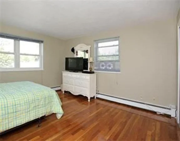 2 bed, 1 bath apartment for rent at 40 Whitman Rd Unit 2-3, Warrendale — photo 7 of 13