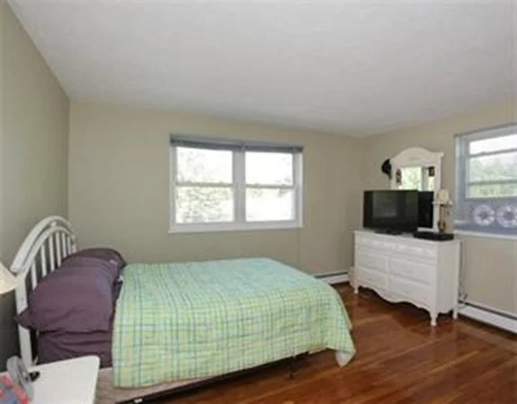 2 bed, 1 bath apartment for rent at 40 Whitman Rd Unit 2-3, Warrendale — photo 8 of 13