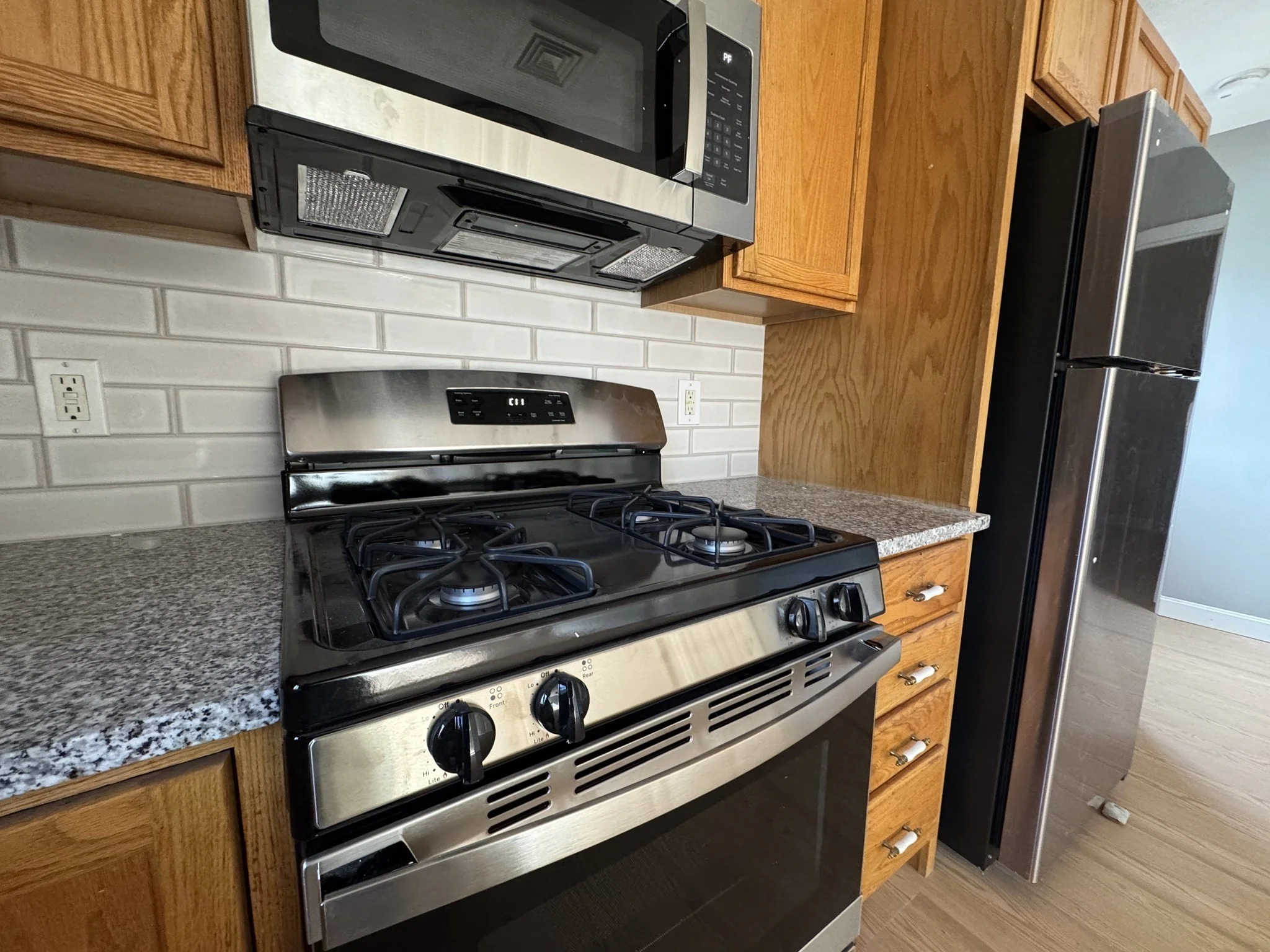 3 bed, 1 bath apartment for rent at 40 Wright St Unit 2, Stoneham — photo 2 of 27