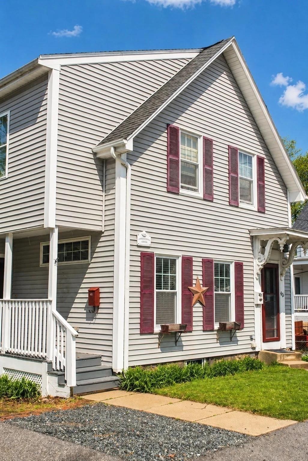 3 bed, 1 bath apartment for rent at 40 Wright St Unit 2, Stoneham