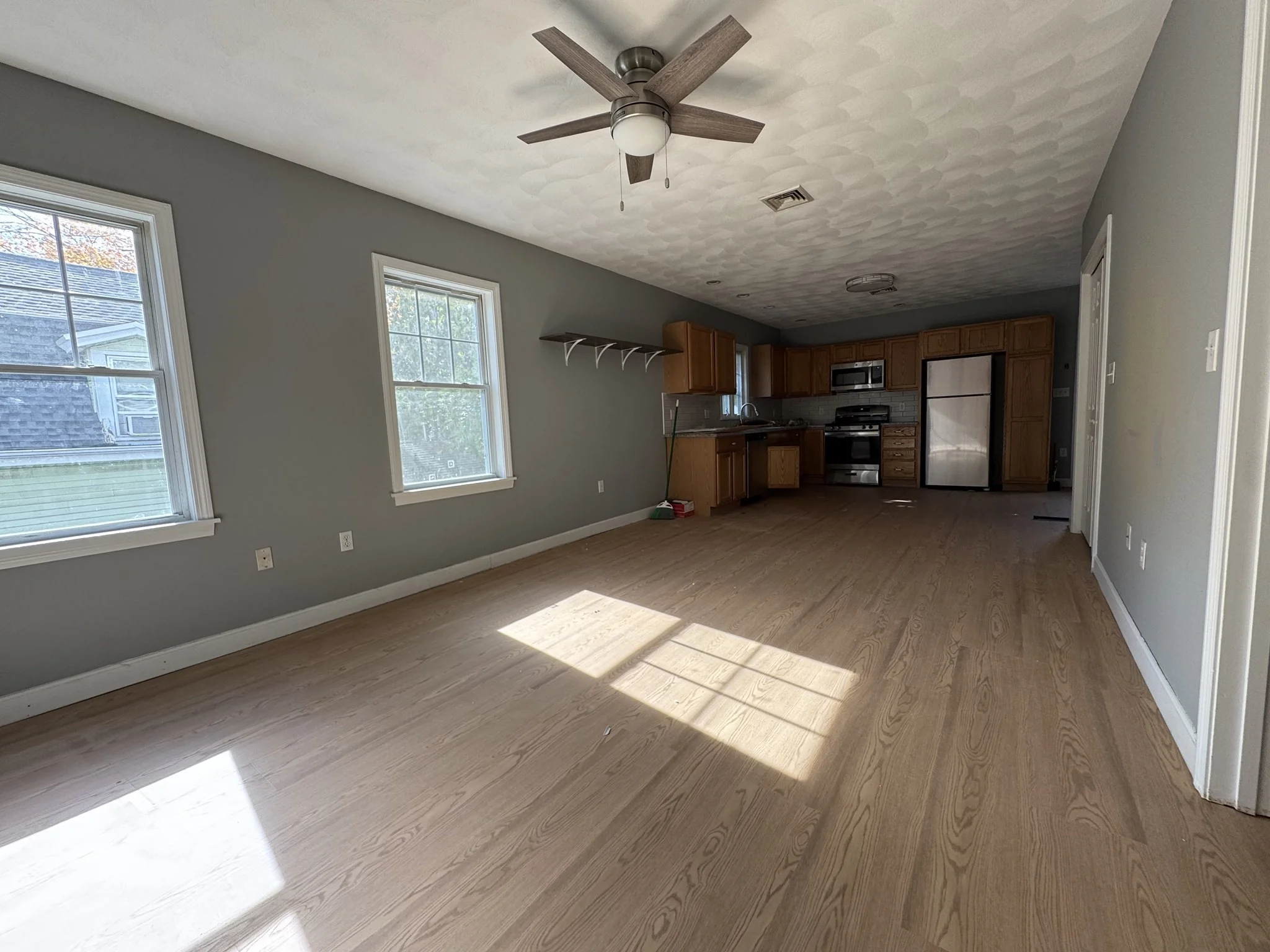 3 bed, 1 bath apartment for rent at 40 Wright St Unit 2, Stoneham — photo 5 of 27