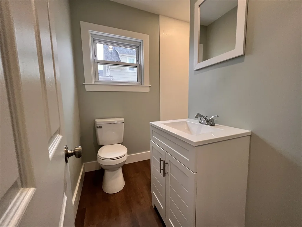 2 bed, 1 bath apartment for rent at 400 Court St Unit 1, North Plymouth — photo 5 of 13