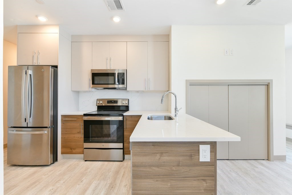 Studio bed, 1 bath apartment for rent at 400 Dorchester St Unit 306, South Boston — photo 2 of 13