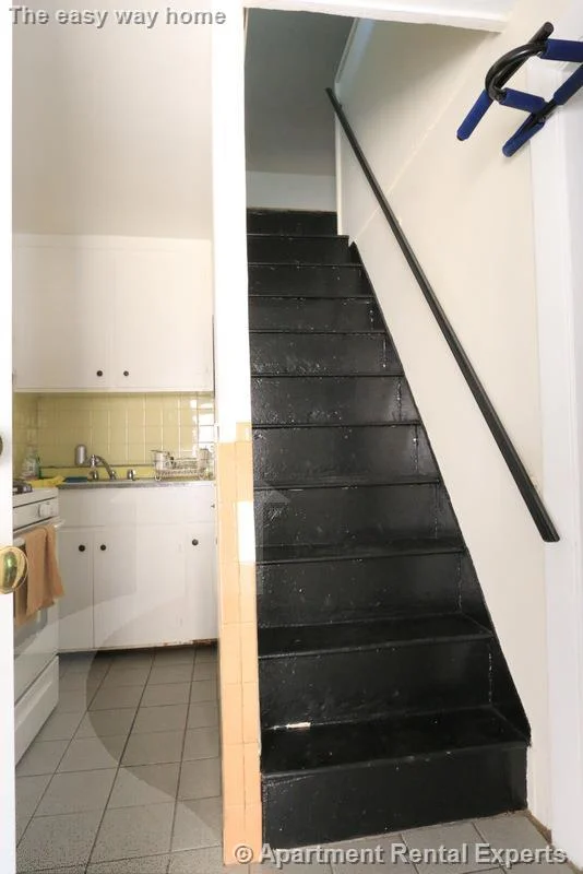 1 bed, 1 bath apartment for rent at 400 Franklin St Unit 4, Central Square — photo 5 of 12