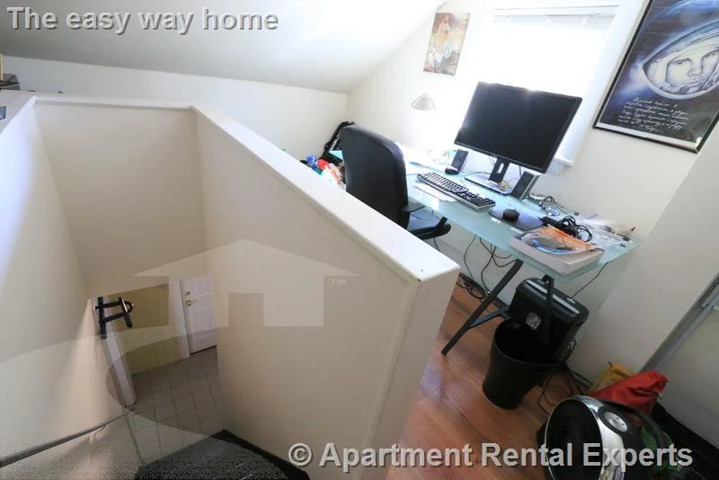 1 bed, 1 bath apartment for rent at 400 Franklin St Unit 4, Central Square — photo 6 of 12
