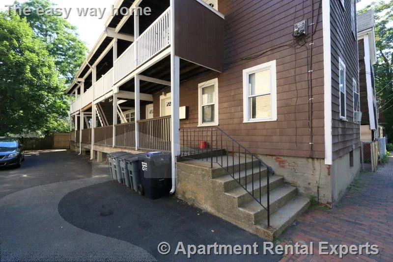 1 bed, 1 bath apartment for rent at 400 Franklin St Unit 4, Central Square — photo 11 of 12