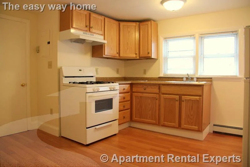 1 bed, 1 bath apartment for rent at 400 Franklin St Unit 5, Central Square — photo 9 of 9