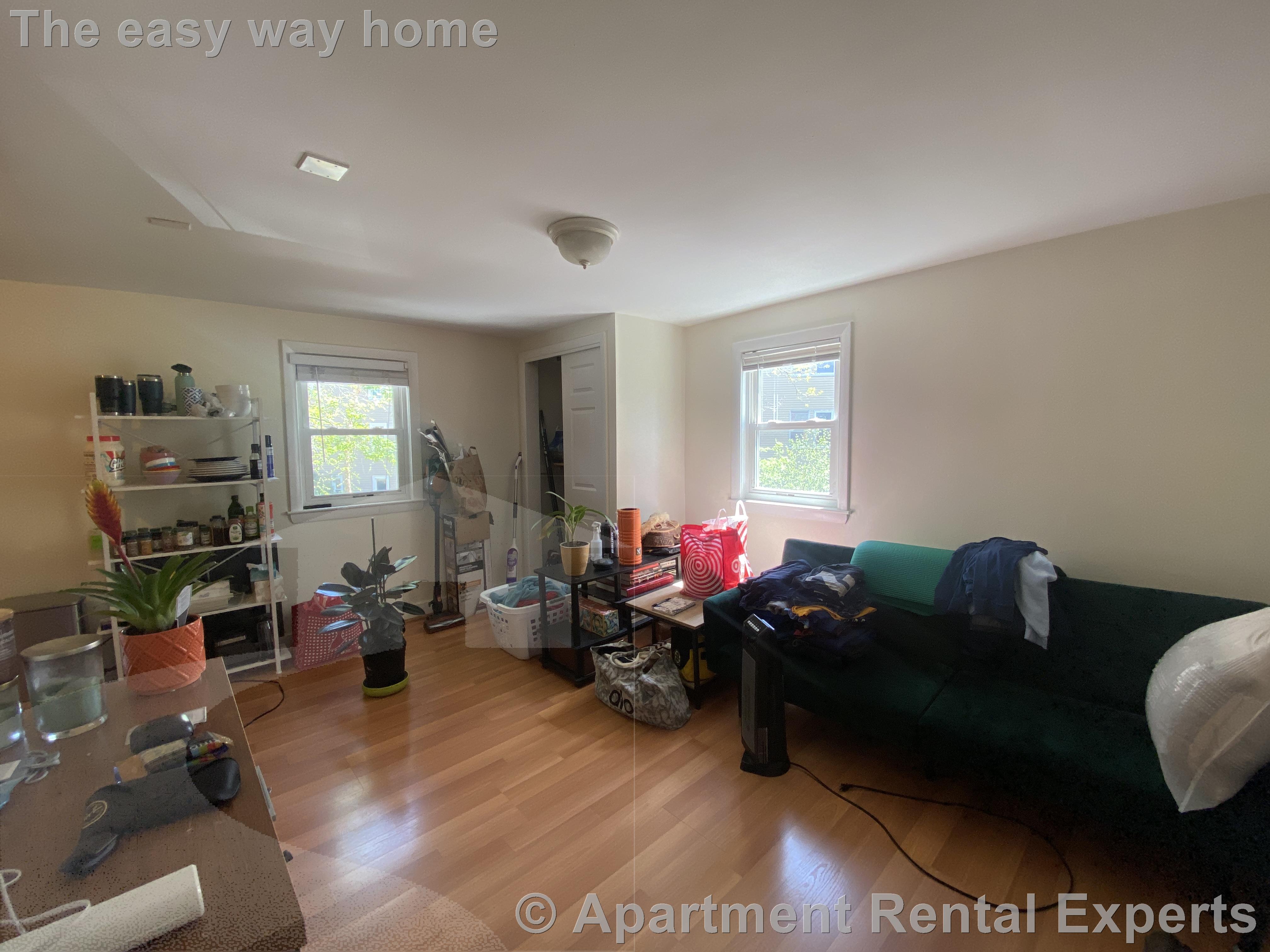 1 bed, 1 bath apartment for rent at 400 Franklin St Unit 6, Central Square — photo 4 of 10
