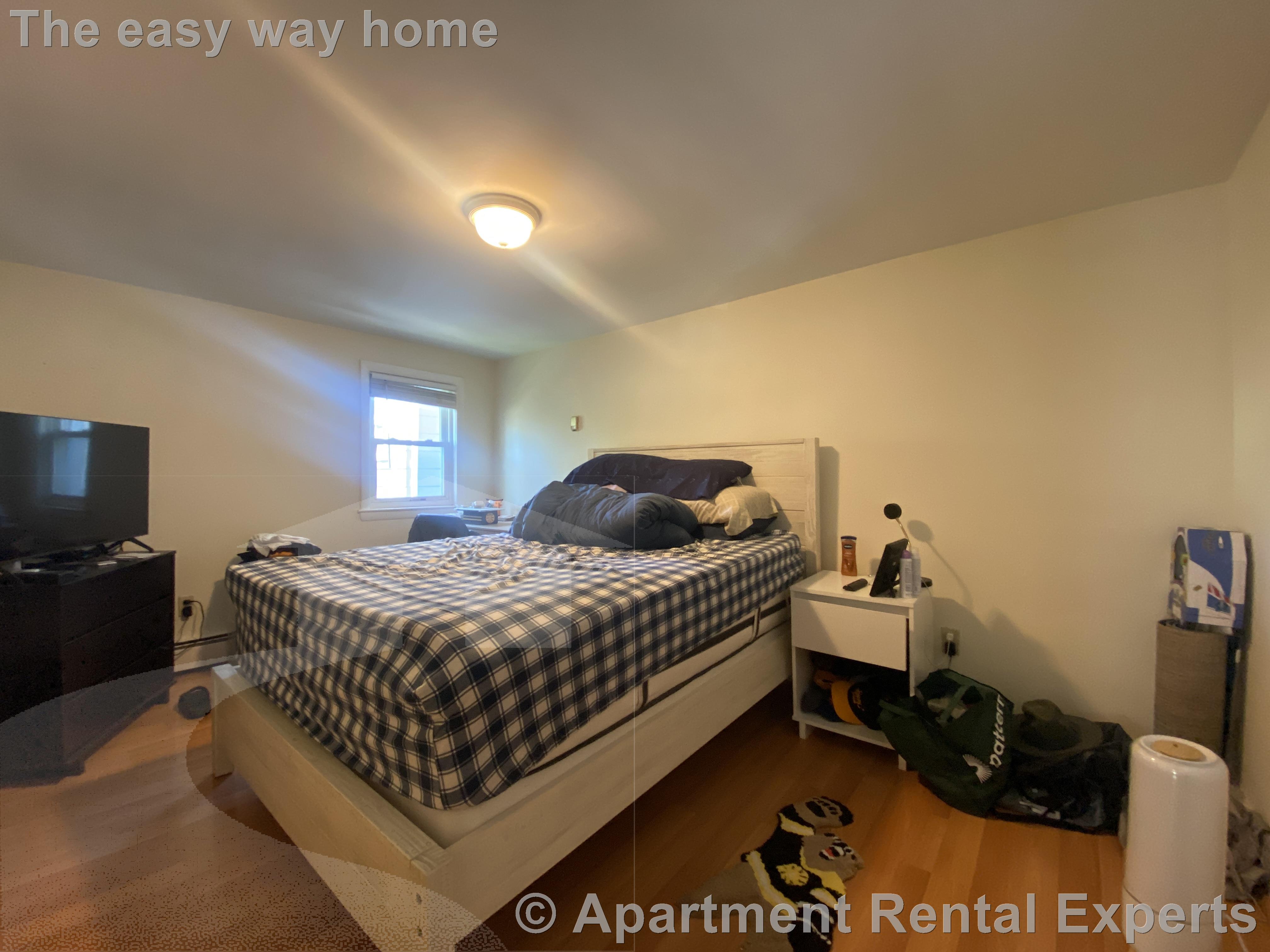 1 bed, 1 bath apartment for rent at 400 Franklin St Unit 6, Central Square — photo 7 of 10