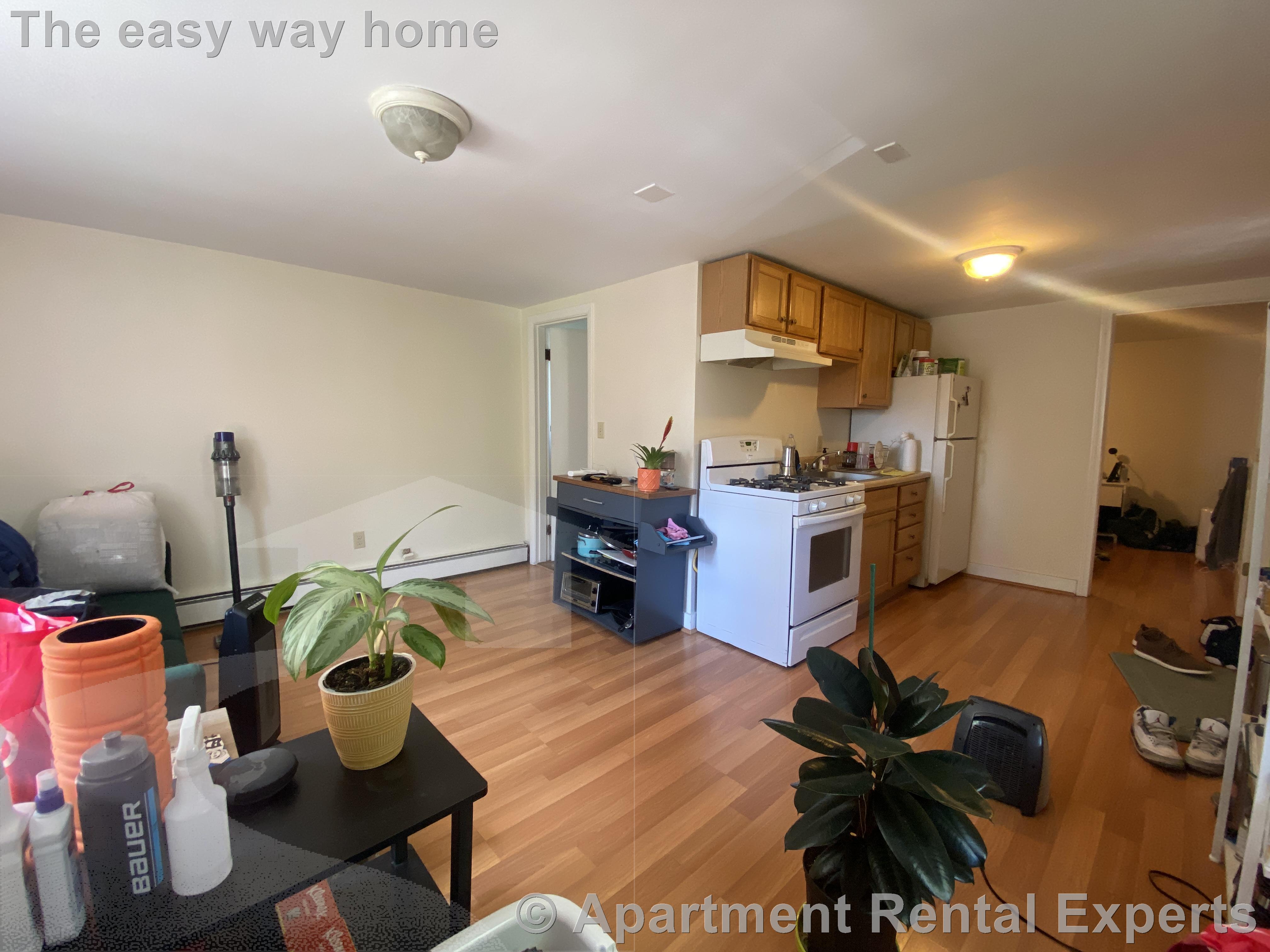 1 bed, 1 bath apartment for rent at 400 Franklin St Unit 6, Central Square — photo 5 of 10