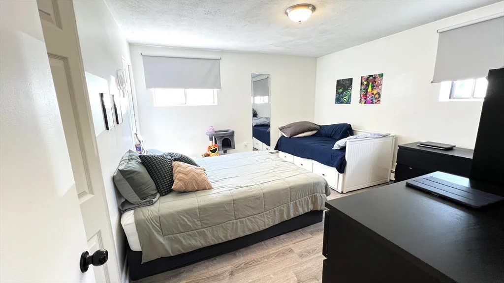 2 bed, 1 bath apartment for rent at 400 Governors Dr Unit 5, Winthrop — photo 7 of 16