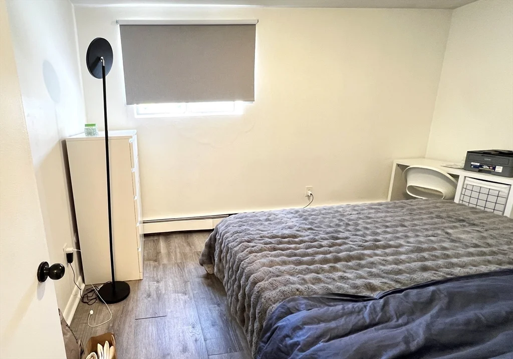 2 bed, 1 bath apartment for rent at 400 Governors Dr Unit 5, Winthrop — photo 10 of 16