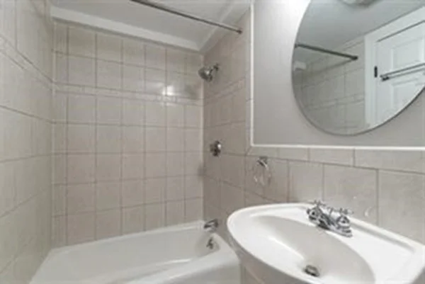 1 bed, 1 bath apartment for rent at 400 Marlborough St Unit 2, Back Bay — photo 7 of 9