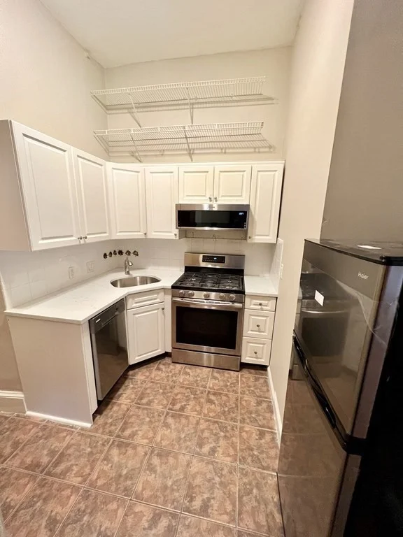 1 bed, 1 bath apartment for rent at 400 Marlborough St Unit 4, Back Bay — photo 6 of 9