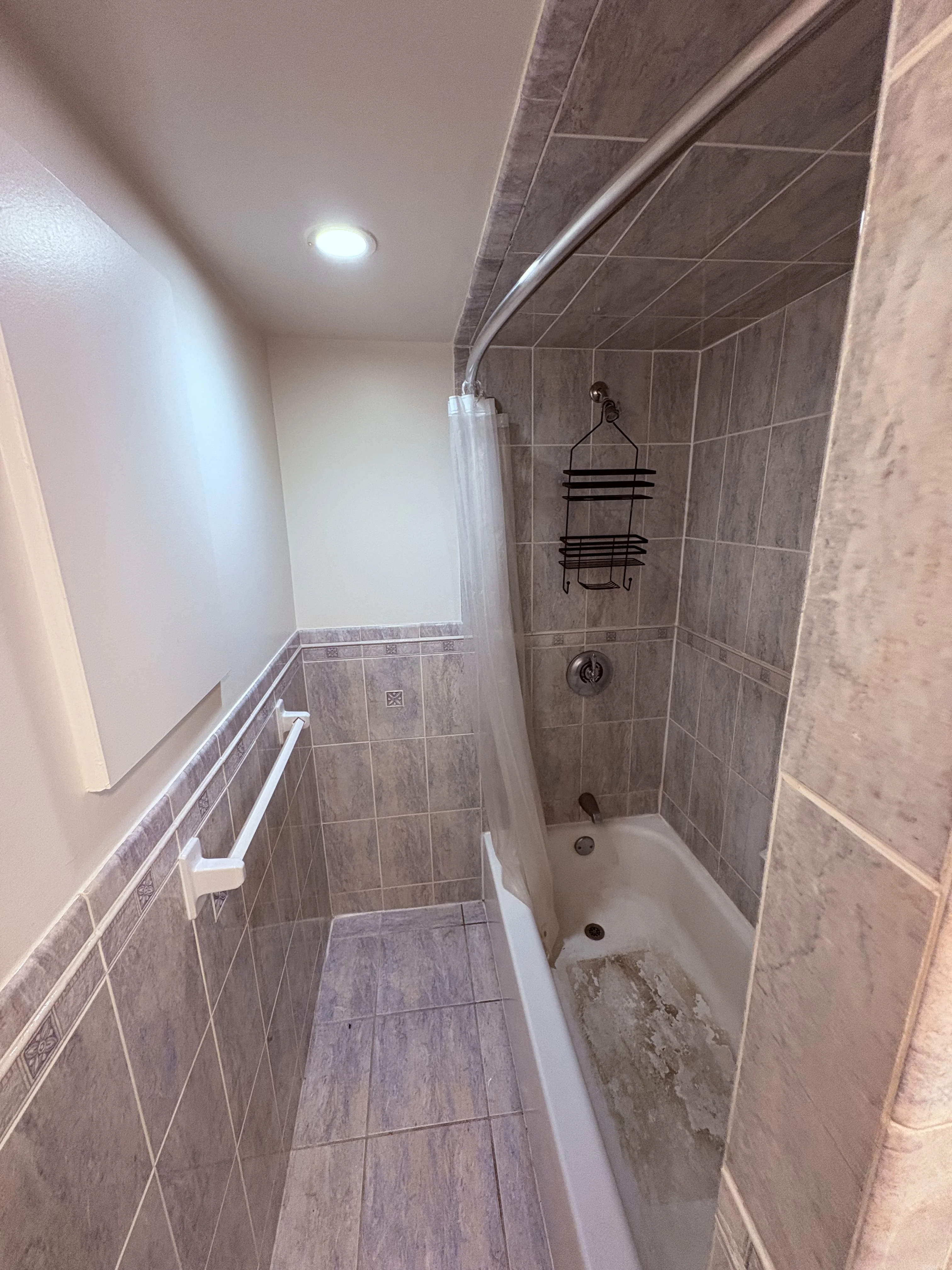 3 bed, 2 bath apartment for rent at 400 Massachusetts Ave Unit 30, South End — photo 11 of 25
