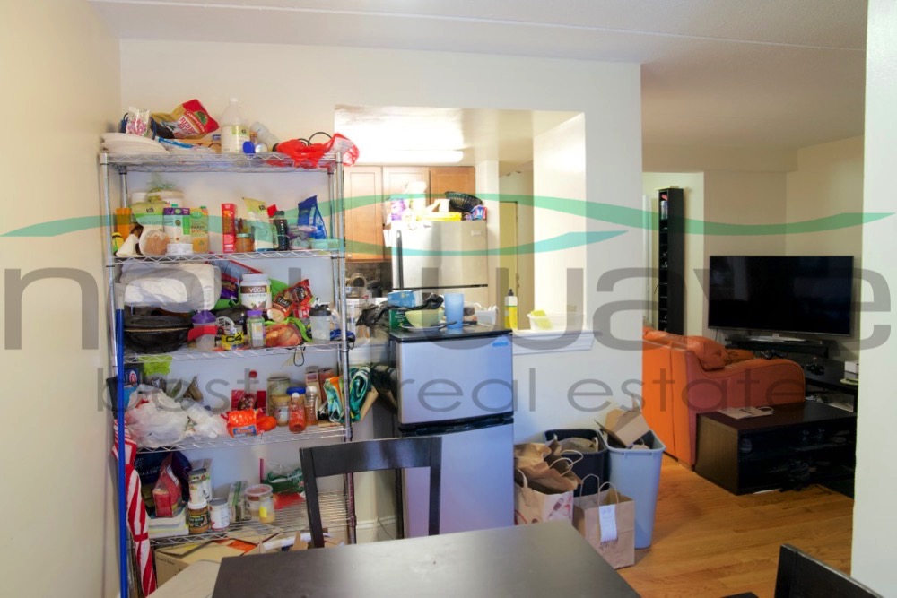 4 bed, 2 bath apartment for rent at 400 Massachusetts Ave Unit 33, South End — photo 4 of 12