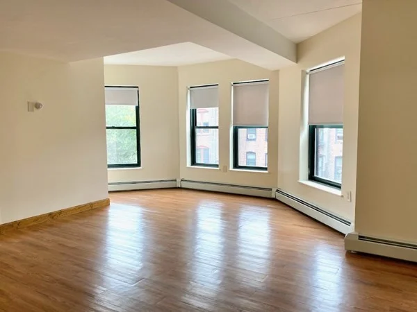 3 bed, 1 bath apartment for rent at 400 Massachusetts Ave Unit 38, South End — photo 5 of 14