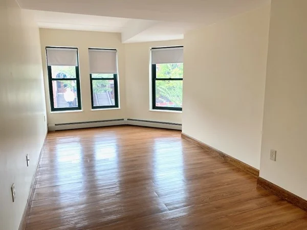 3 bed, 1 bath apartment for rent at 400 Massachusetts Ave Unit 38, South End — photo 12 of 14