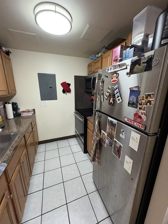 3 bed, 1 bath apartment for rent at 400 Massachusetts Ave Unit 4, South End — photo 10 of 28