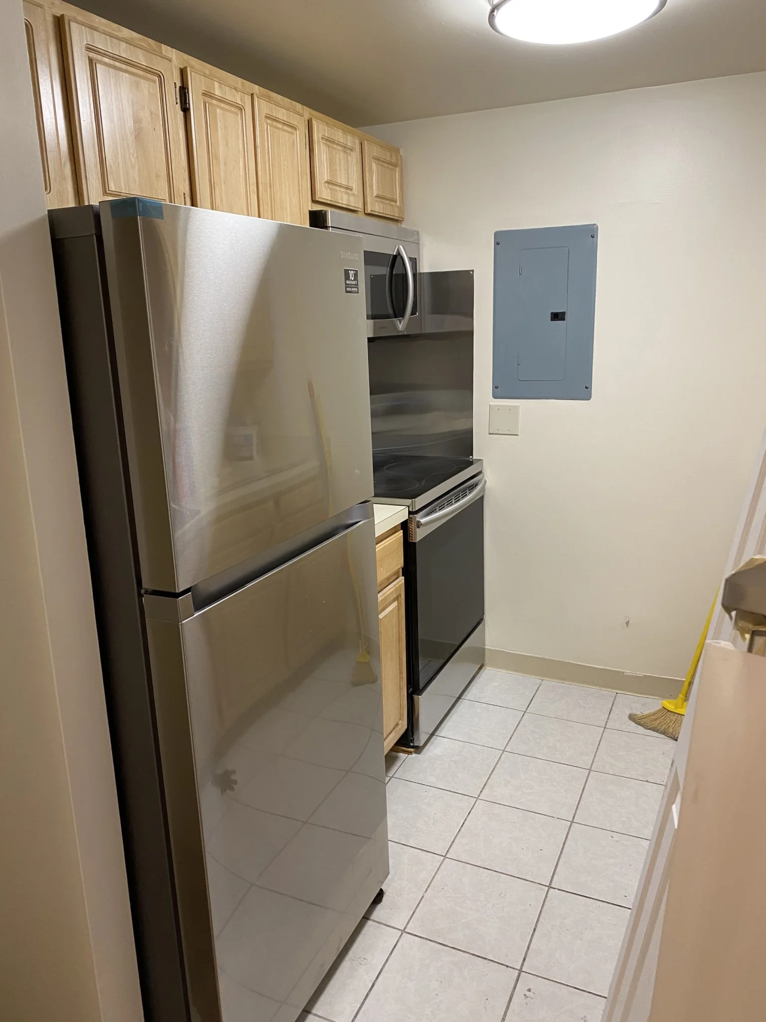3 bed, 1 bath apartment for rent at 400 Massachusetts Ave Unit 5, South End — photo 25 of 30