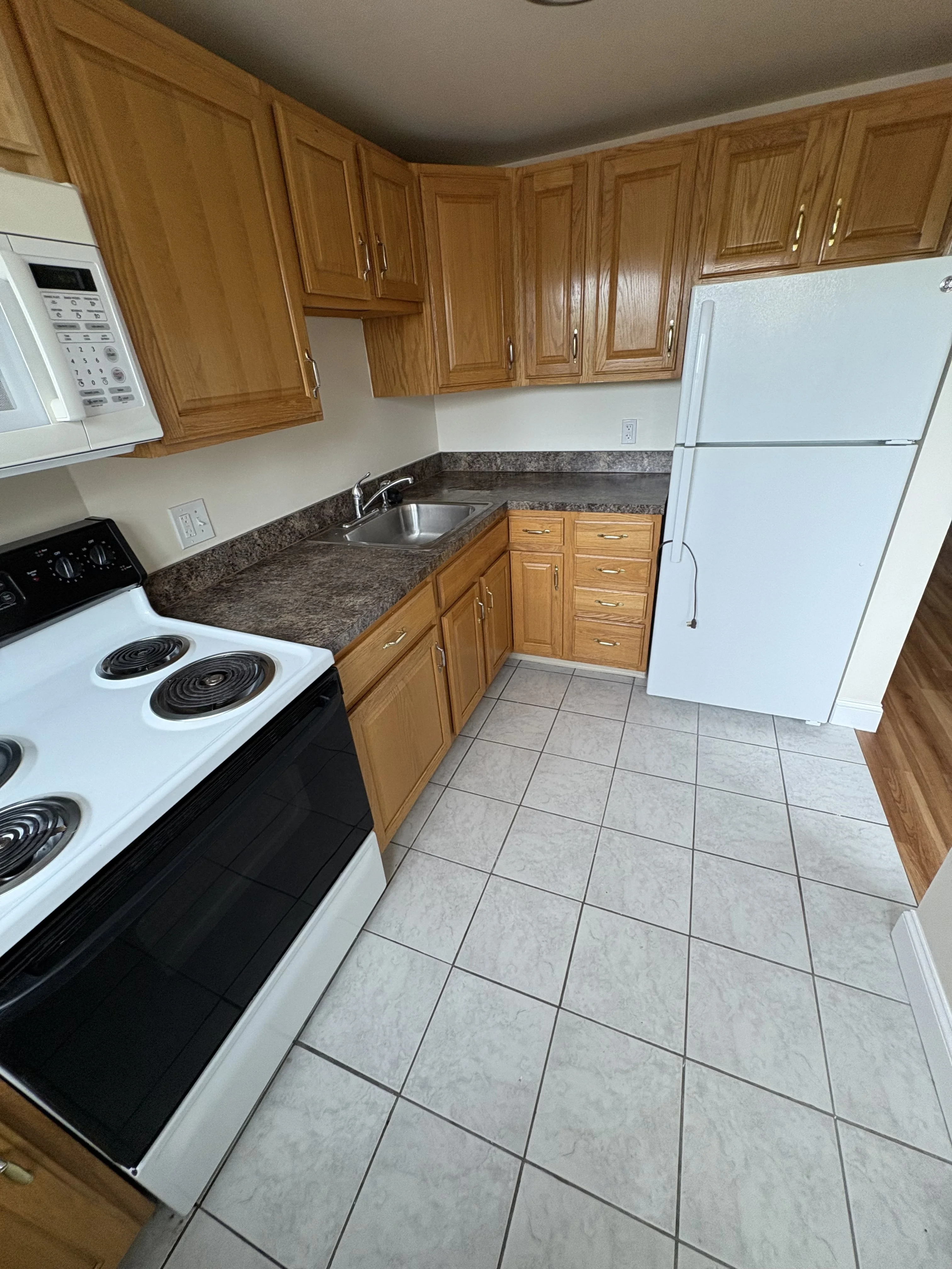 2 bed, 1 bath apartment for rent at 400 Massachusetts Ave Unit 66, South End — photo 5 of 14