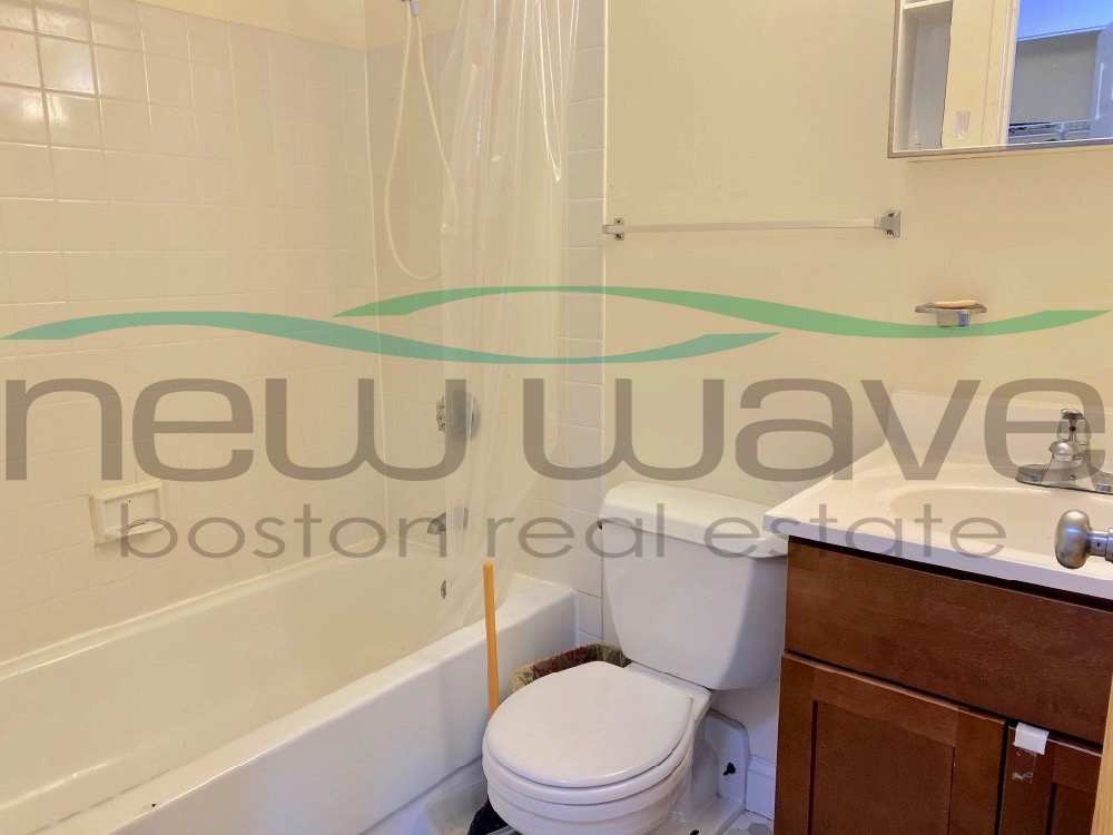 2 bed, 1 bath apartment for rent at 400 Massachusetts Ave Unit 71, South End — photo 9 of 14