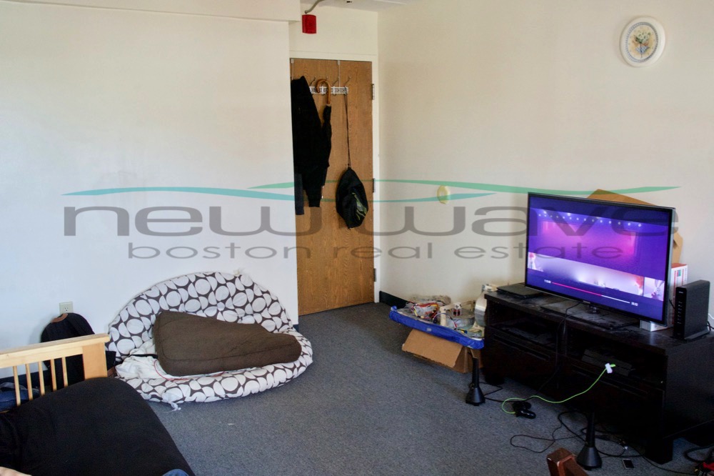 2 bed, 1 bath apartment for rent at 400 Massachusetts Ave Unit 81, South End — photo 2 of 6