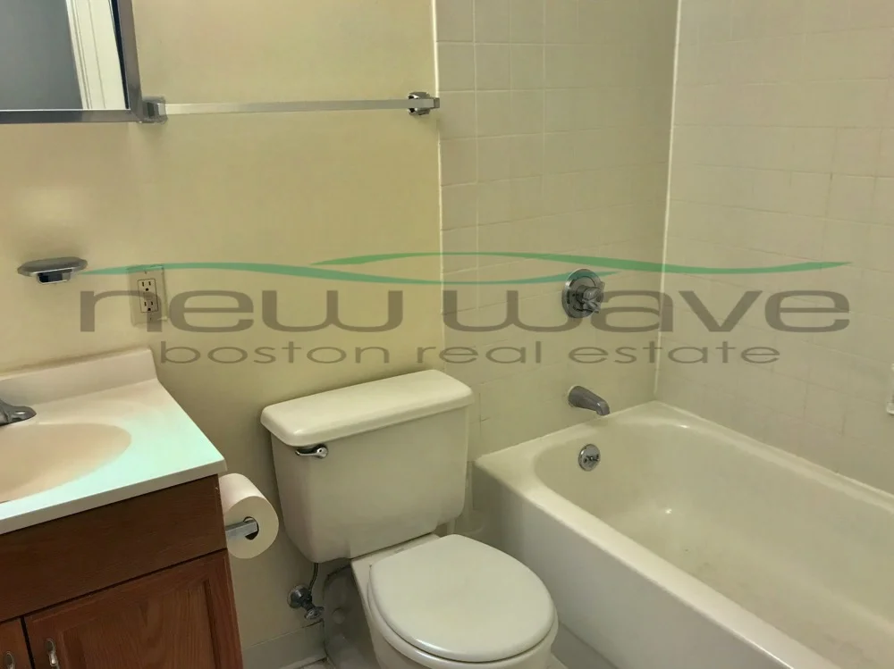1 bed, 1 bath apartment for rent at 400 Massachusetts Ave Unit 87, South End — photo 11 of 11