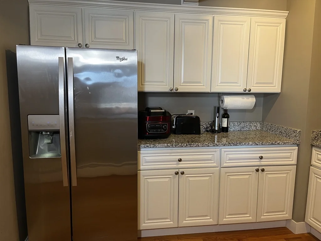 1 bed, 1 bath apartment for rent at 400 Savin Hill Ave Unit 27, Dorchester — photo 4 of 15
