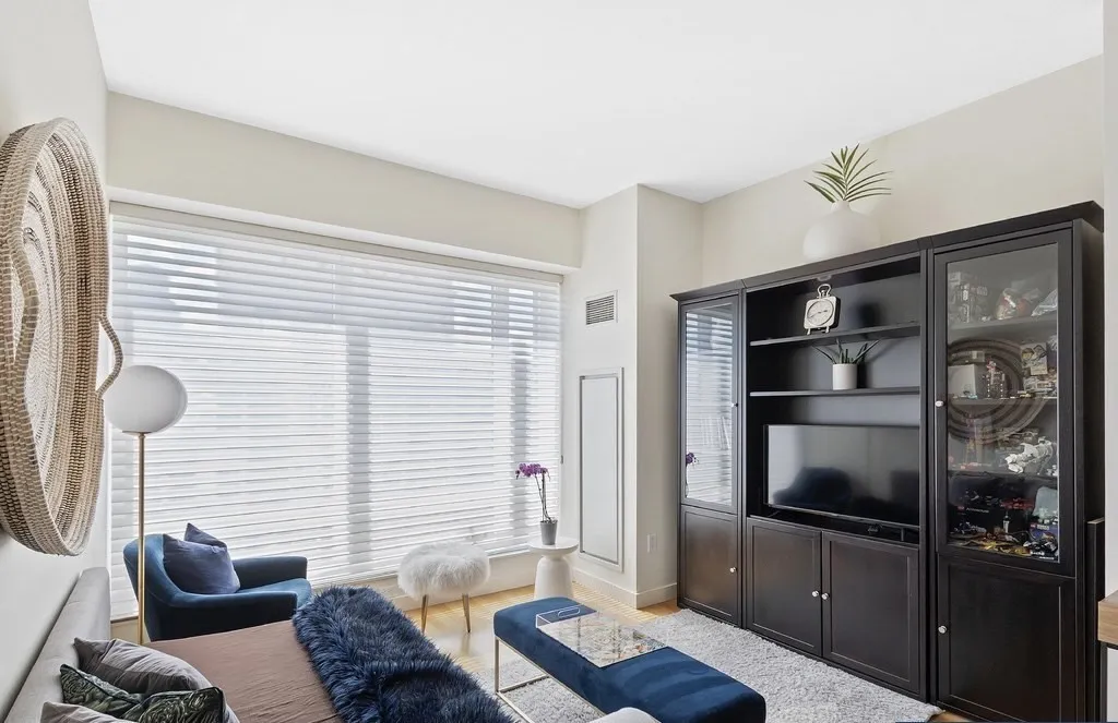 1 bed, 1 bath apartment for rent at 400 Stuart St Unit 16G, Back Bay — photo 5 of 28